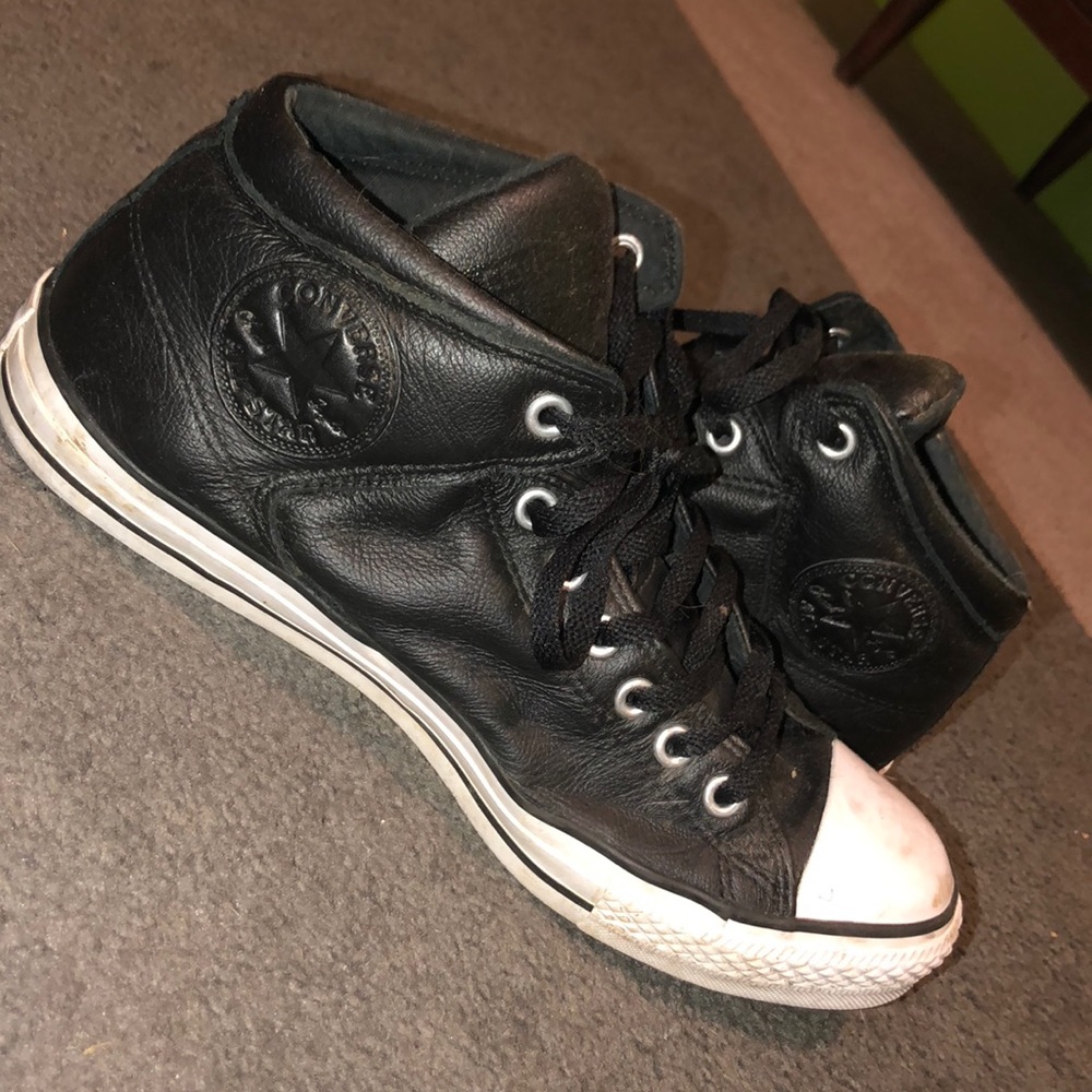 Leather converse in black